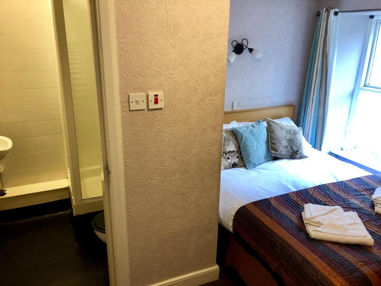 The White Lion Inn เพนริท ภายนอก รูปภาพ